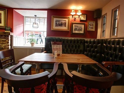 ホテルThe White Hart カロンプトン エクステリア 写真